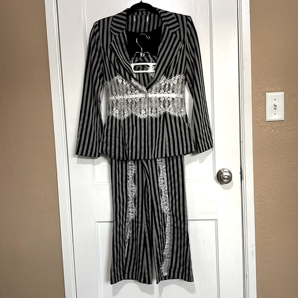 Two pieces suit and pants